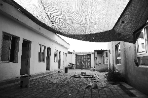 上访者身陷黑监狱13天:活着是唯一能做的事