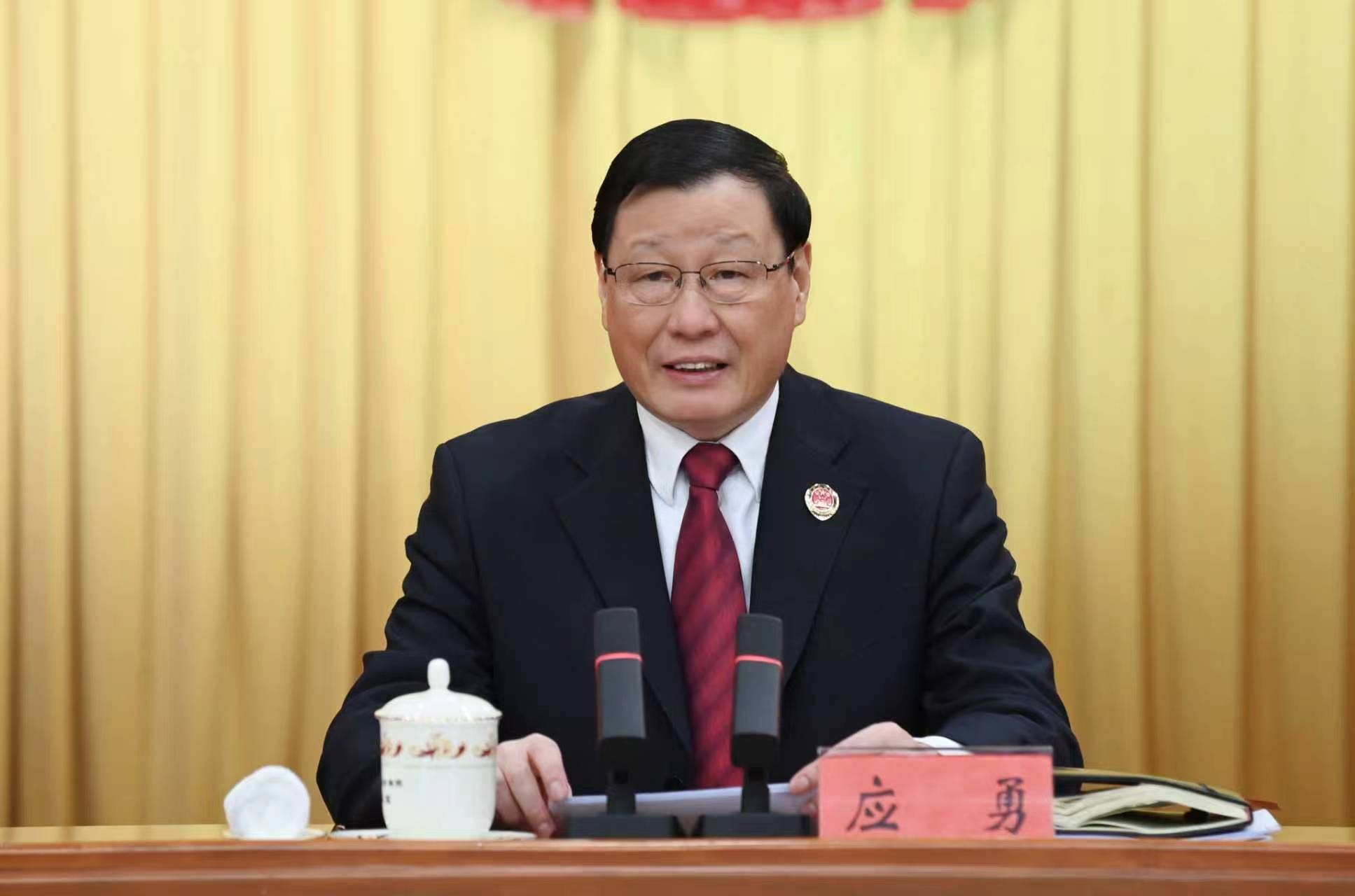 <strong>辉县籍辛保安落马当日</strong>